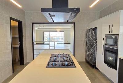 2 Bed Apartment with En Suite at Riverside - 3