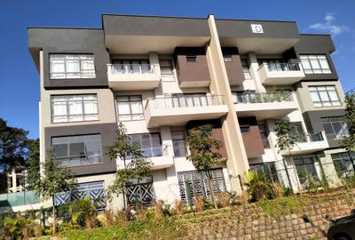 4 Bed Apartment with En Suite in Runda