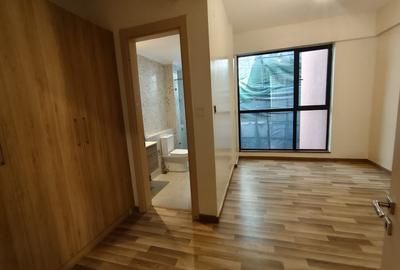 3 Bed Apartment with En Suite in Parklands - 4