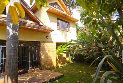 5 Bed Townhouse with En Suite at Lavington Green - 4