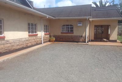 5 Bed Townhouse with En Suite in Waiyaki Way
