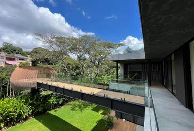5 Bed Villa with En Suite in Kitisuru