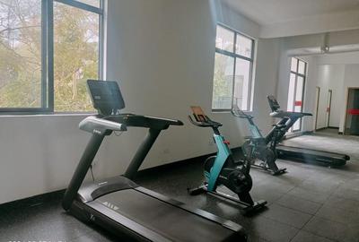 Serviced 2 Bed Apartment with En Suite in Riverside