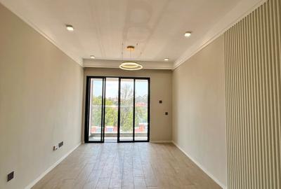 1 Bed Apartment with En Suite in Lavington - 4