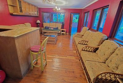 Furnished 2 Bed Apartment with En Suite in Runda