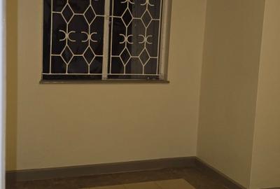 1 Bed Apartment with Parking at Ole Shapara Road - 4