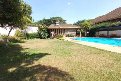 4 Bed Townhouse with En Suite in Spring Valley - 2