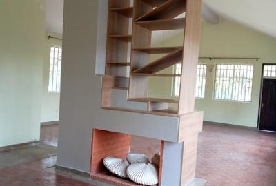 6 Bed House with En Suite at Nyari Estate