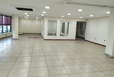 3,600 ft² Commercial Property with Service Charge Included in Westlands Area - 2