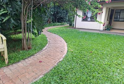 2 Bed House with Garden at Runda - 2