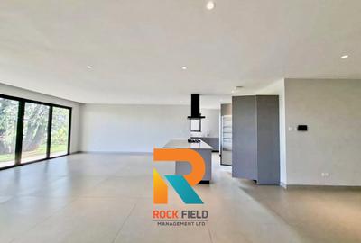 3 Bed House with En Suite in Loresho - 3