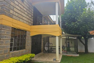 4 Bed Townhouse with En Suite in Lavington - 2
