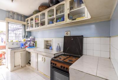 4 Bed Townhouse with En Suite at Kapiti Road - 3