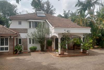 Commercial Property with Parking in Gigiri