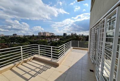 4 Bed Apartment with En Suite in Lavington