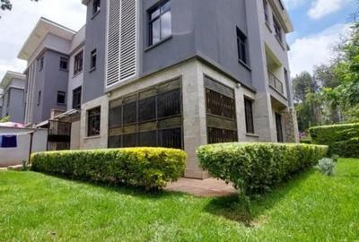 5 Bed House with En Suite at Near Lavington Mall