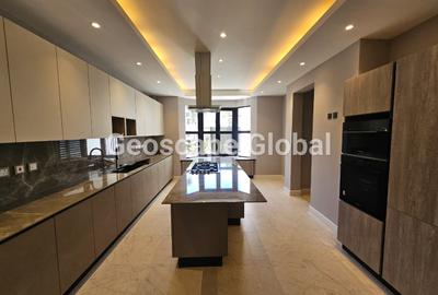 3 Bed Apartment with En Suite in Westlands Area - 4