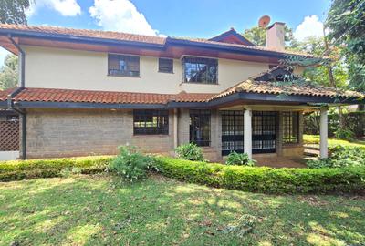 4 Bed House with En Suite in Runda