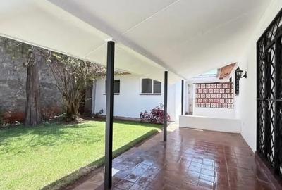 3 Bed House with En Suite in Lavington - 3