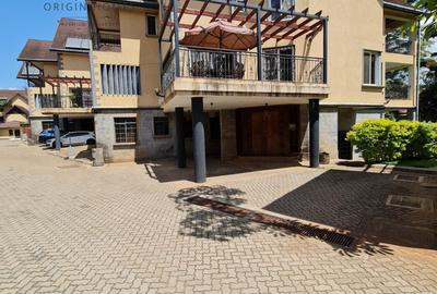 5 Bed Apartment with En Suite at Spring Valley