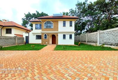 4 Bed Townhouse with En Suite in Lavington