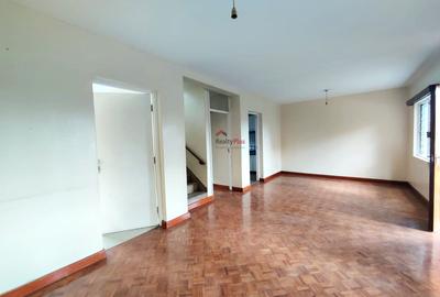 3 Bed Apartment with En Suite in Upper Hill