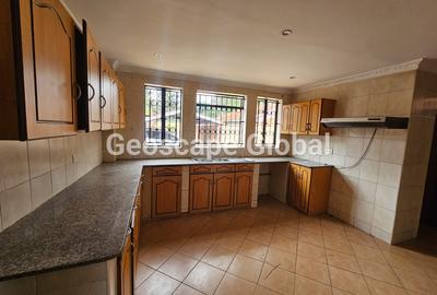 4 Bed House with En Suite in Runda - 4