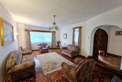 4 Bed House with En Suite at Brookside Garden