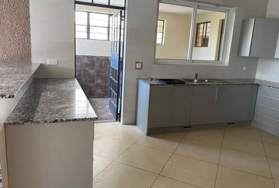 4 Bed Apartment with En Suite in Parklands