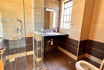 4 Bed House with En Suite in Karen