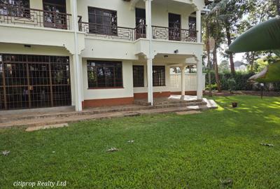 5 Bed House with En Suite in Runda - 3