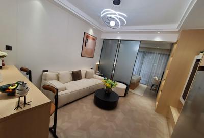 1 Bed Apartment with En Suite at Westlands - 2