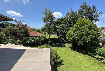 5 Bed Townhouse with En Suite in Runda - 3