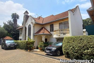 4 Bed Townhouse with En Suite at Lavington Green