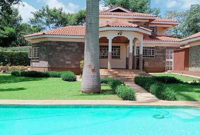 5 Bed House with En Suite at Runda