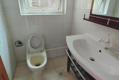 4 Bed Villa with En Suite in Riverside - 4