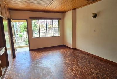 5 Bed Townhouse with En Suite in Lavington - 4