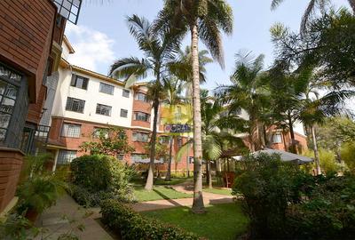 3 Bed Apartment with Swimming Pool in Spring Valley