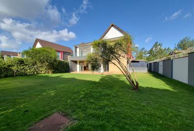 4 Bed Townhouse with En Suite in Garden Estate