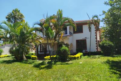 5 Bed House with En Suite in Runda - 3
