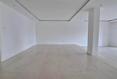 4 Bed House with En Suite in Brookside - 4