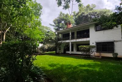 4 Bed House with En Suite in Runda - 3