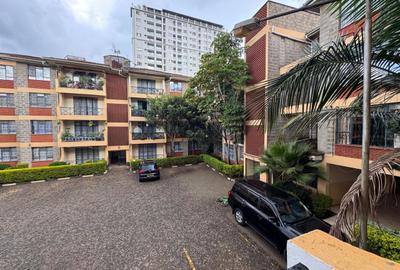 3 Bed Apartment with En Suite in Kilimani