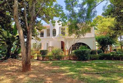 5 Bed House with Staff Quarters in Nyari - 2