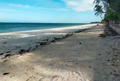 15,783 m² Land in Kikambala - 2