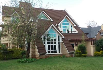 5 Bed Townhouse with En Suite at Convent Drive - 2