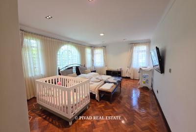 5 Bed House with Swimming Pool in Kitisuru - 4