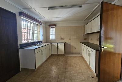 4 Bed Townhouse with En Suite at Laikipia Road - 4