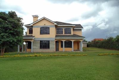 5 Bed House with En Suite at Nyari