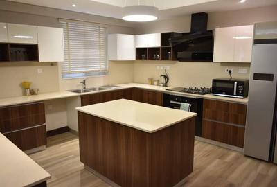 3 Bed Apartment with En Suite at Parklands